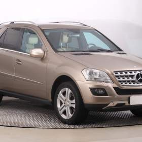 Mercedes- Benz ML ML 350 CDI / 19491969