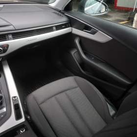 Foto inzerátu Audi A4 2.0 TDI