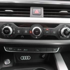 Foto inzerátu Audi A4 2.0 TDI