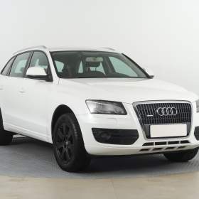 Audi Q5 2.0 TDI / 19492361