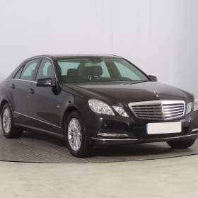 Mercedes- Benz Třídy E E 220 CDI / 19493469