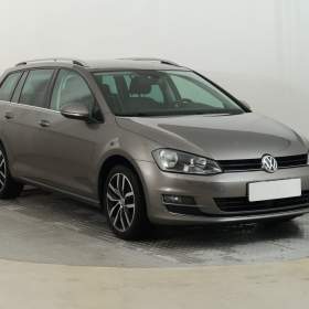 Foto inzerátu Volkswagen Golf 2.0 TDI