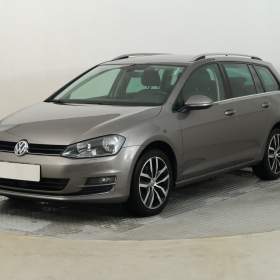 Foto inzerátu Volkswagen Golf 2.0 TDI