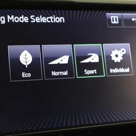 Foto inzerátu Škoda Superb 2.0 TDI