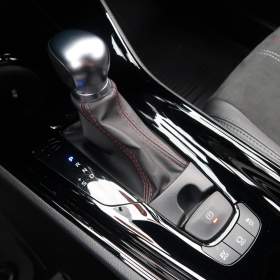 Foto inzerátu Toyota C-HR 2.0 Hybrid