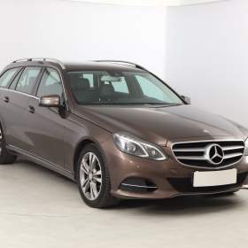 Mercedes- Benz Třídy E E 350 BlueTEC 4MATIC / 19493889