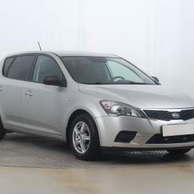 Kia Ceed 1.4 CVVT / 19493927