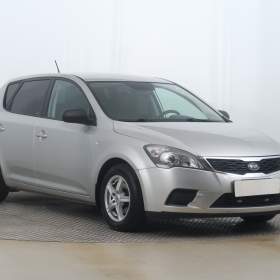 Kia Ceed 1.4 CVVT / 19493927