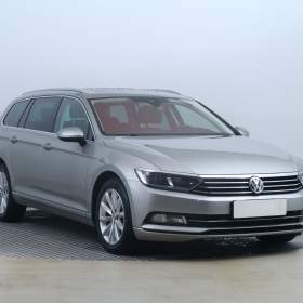 Volkswagen Passat 2.0 TDI / 19493937