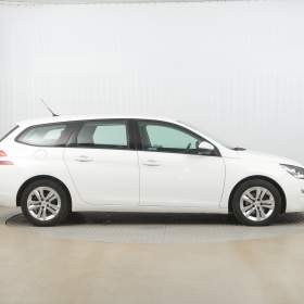 Foto inzerátu Peugeot 308 1.6 e-HDi