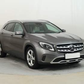 Mercedes- Benz GLA GLA 200 d 4MATIC / 19494118
