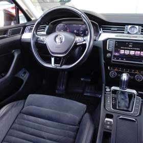 Foto inzerátu Volkswagen Passat 2.0 TDI