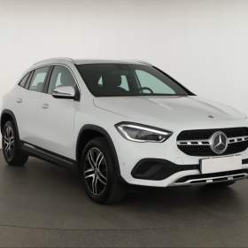 Mercedes- Benz GLA GLA 200d 4MATIC / 19494391