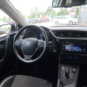 Toyota Auris Hybrid / 19494715