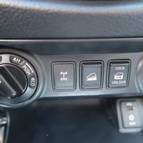 Foto inzerátu Nissan Navara 2.3 dCi