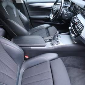 Foto inzerátu BMW Řada 5 530i