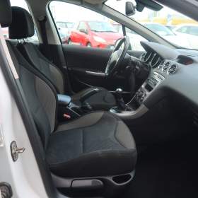 Peugeot 308 1.6 HDi / 19495256