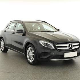 Mercedes- Benz GLA GLA 250 4MATIC / 19495330