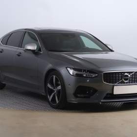 Volvo S90 D4 AWD / 19495401