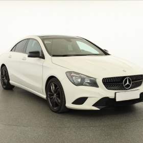Mercedes- Benz CLA 180 / 19495567