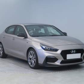 Hyundai i30 Fastback 1.4 T- GDI / 19495596