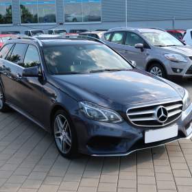 Mercedes- Benz Třídy E E 350 BlueTEC 4MATIC / 19495691