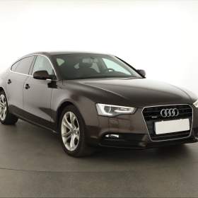 Audi A5 2.0 TDI / 19496170