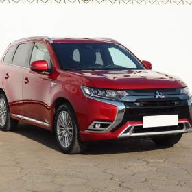 Mitsubishi Outlander 2.4 PHEV / 19499249