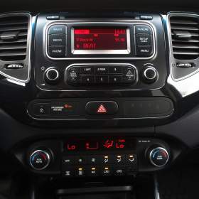 Foto inzerátu Kia Carens 1.6 GDI