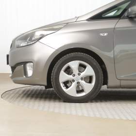 Foto inzerátu Kia Carens 1.6 GDI