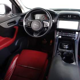 Jaguar F- Pace 30d AWD / 19499905