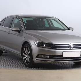 Volkswagen Passat 2.0 TDI / 19500012