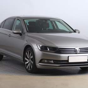 Volkswagen Passat 2.0 TDI / 19500012