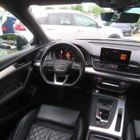 Audi Q5 55 TFSI e / 19500415