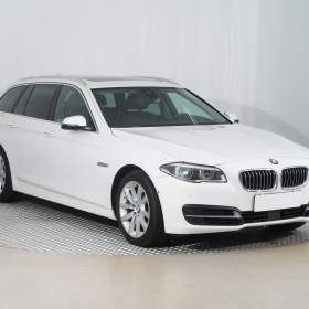 BMW Řada 5 530d xDrive / 19502983