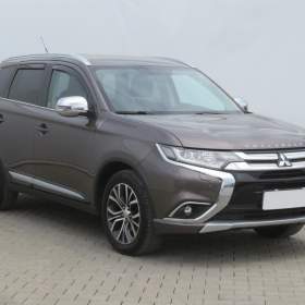 Mitsubishi Outlander 2.2 DI- D / 19503049