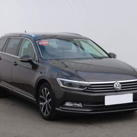Volkswagen Passat 2.0 TDI / 19503236