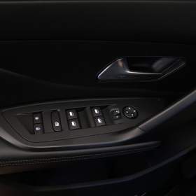 Foto inzerátu Peugeot 308 1.2 PureTech