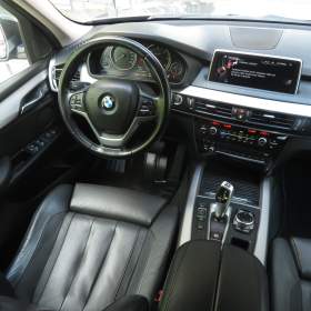 BMW X5 xDrive40d / 19505663
