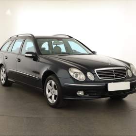 Mercedes- Benz Třídy E E 270 CDI / 19505668