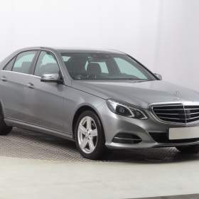 Mercedes- Benz Třídy E E 350 BlueTEC 4MATIC / 19506935