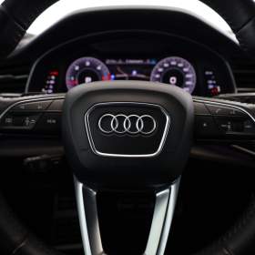 Foto inzerátu Audi Q8 50 TDI
