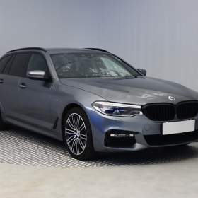 BMW Řada 5 530d xDrive / 19509779