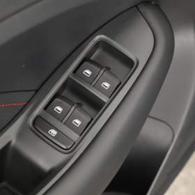 Foto inzerátu MG ZS SUV 1.0 Turbo