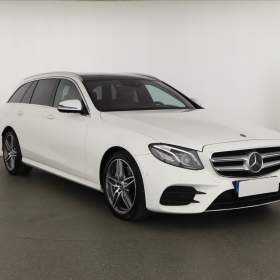 Mercedes- Benz Třídy E E 400 4MATIC / 19510280