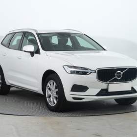 Volvo XC60 T5 AWD / 19510311