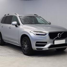 Volvo XC90 D5 AWD / 19510322