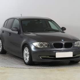 BMW Řada 1 120d / 19511978
