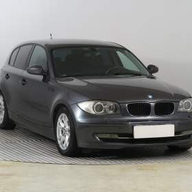 BMW Řada 1 120d / 19511978