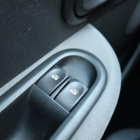 Foto inzerátu Renault Clio 1.2 16V